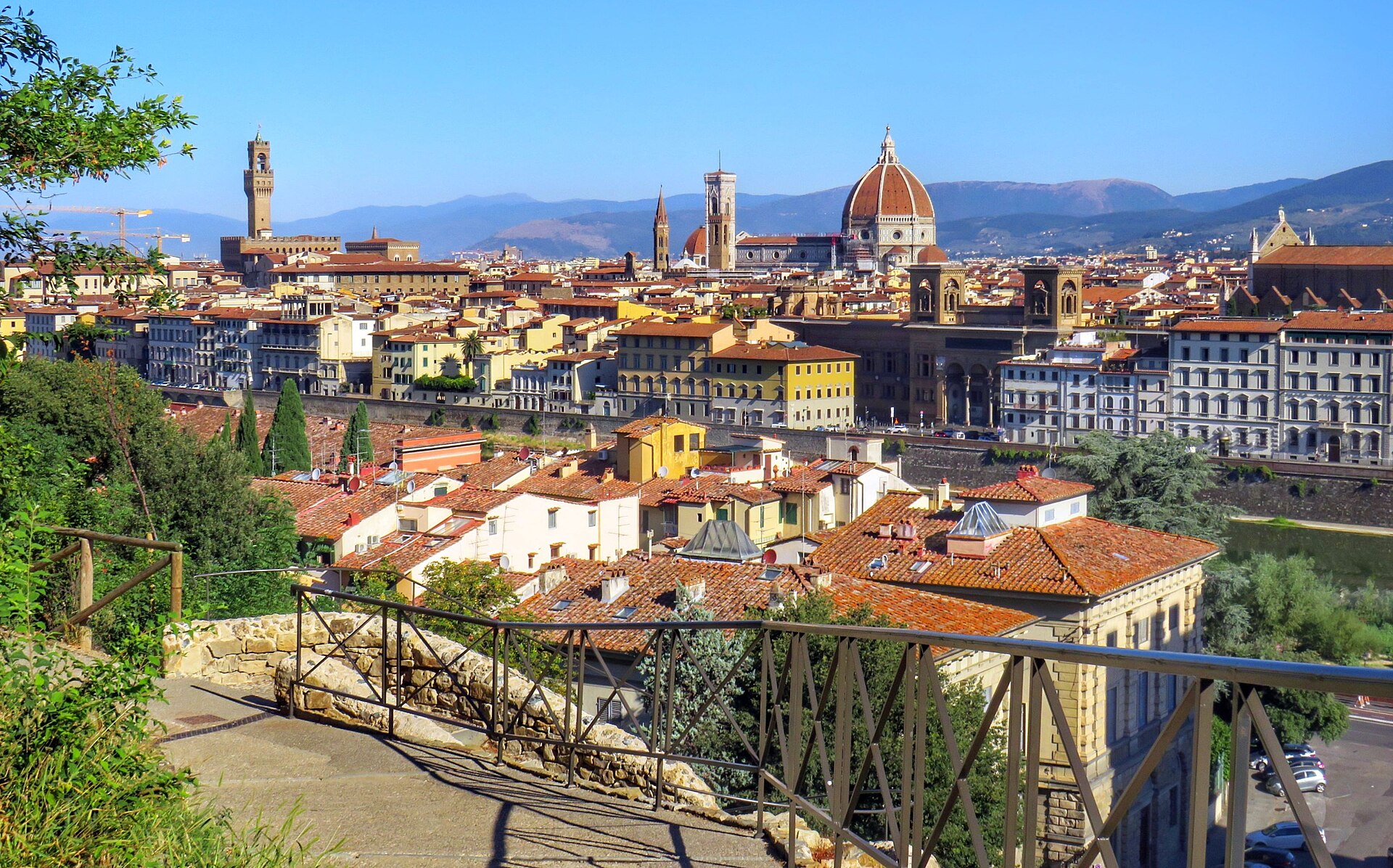 Tennis a Firenze: dove giocare, superfici, costi e come prenotare un campo