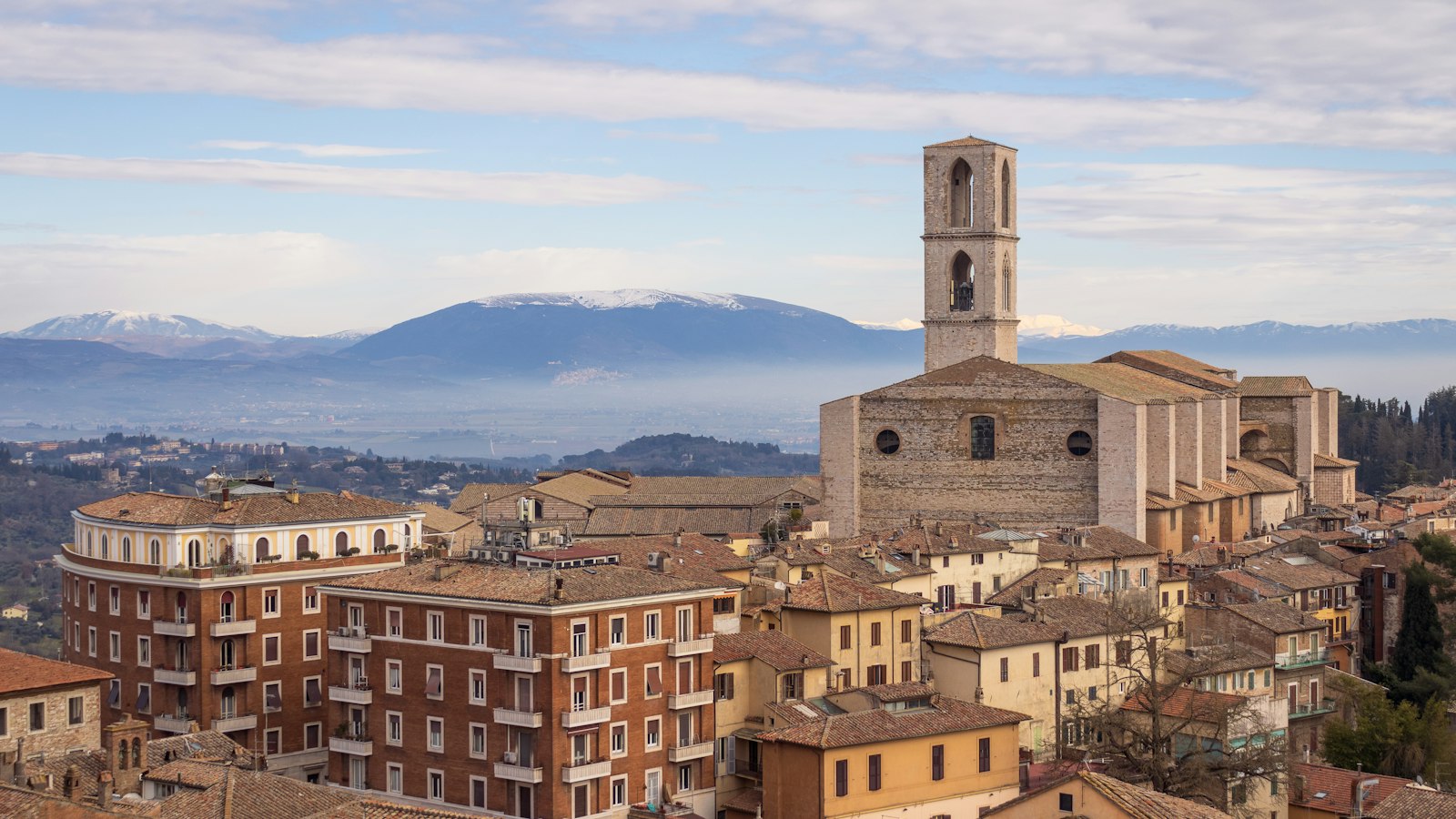 Tennis a Perugia: dove giocare, superfici, costi e come prenotare un campo
