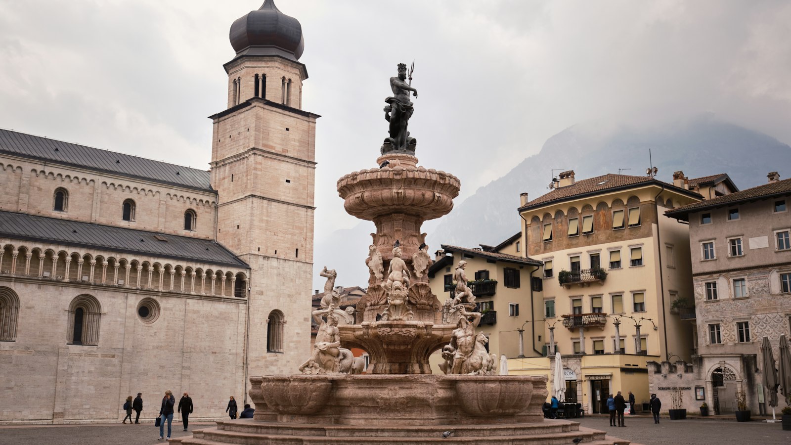 Tennis a Trento: dove giocare, superfici, costi e come prenotare un campo